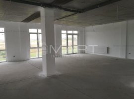 Spatiu comercial 172 mp vanzare/inchiriat Calea Surii Mici