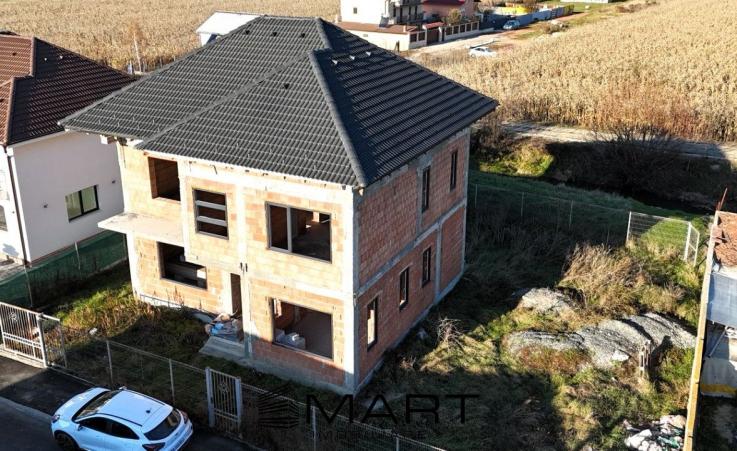 Casa individuala 210mp cu teren 460mp cartier Tineretului