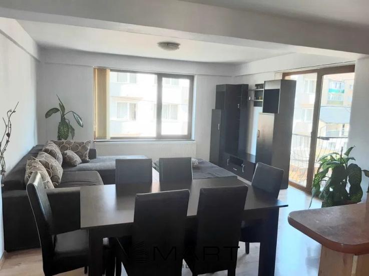 Apartament spatios 2 camere decomandate zona Hipodrom III