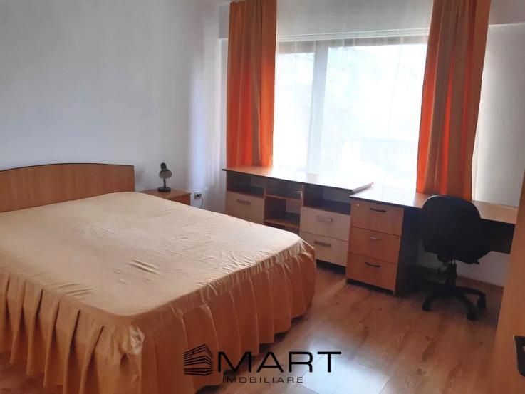 Apartament spatios 2 camere decomandate zona Hipodrom III