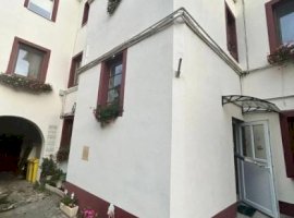 Apartament la casa 4 camere in Centrul Istoric