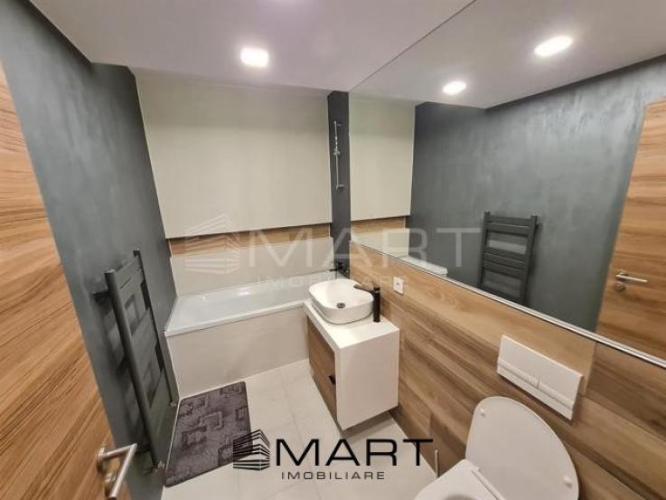 Apartament 2 camere decomandat, zona Racadau