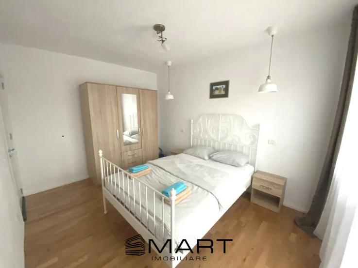 Apartament 3 camere decomandate Calea Surii Mici