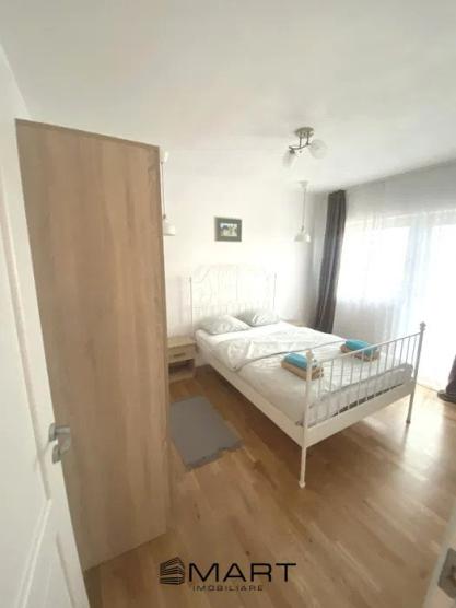 Apartament 3 camere decomandate Calea Surii Mici