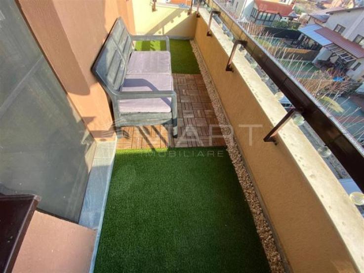 Apartament 3 camere zona Tractorul