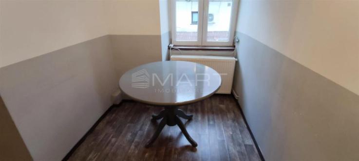 Apartament 3 camere, zona Centrul Vechi