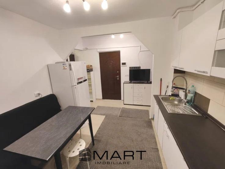 Apartament 2 camere decomandate zona Vasile Aaron