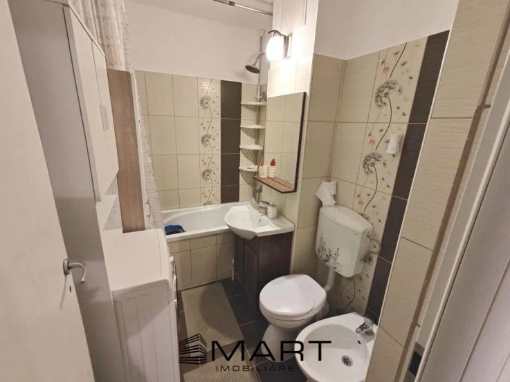 Apartament 2 camere decomandate zona Vasile Aaron