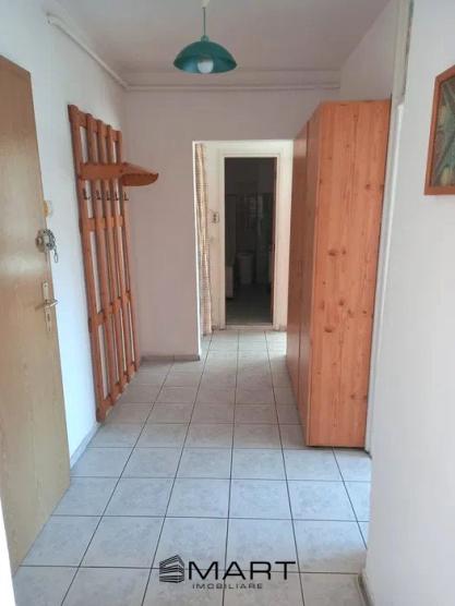 Apartament cu 2 camere decomandate zona Terezian