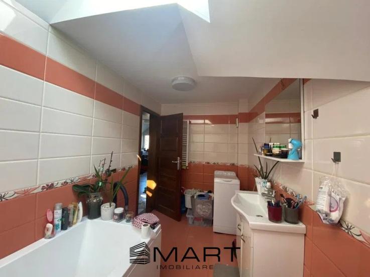 Apartament 3 camere zona Calea Dumbravii