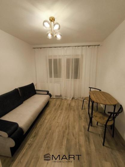 Apartament 3 camere zona Vasile Aaron 