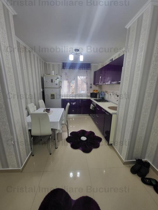 Apartament 2 camere spatios , metrou Dristor 