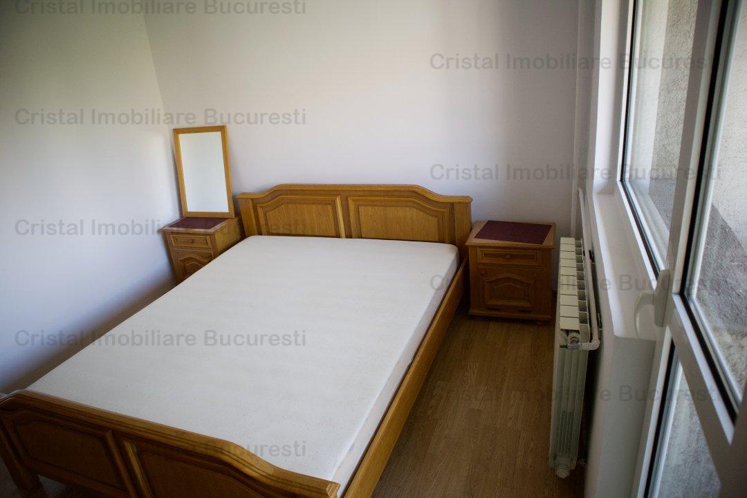 Inchiriez apartament 4 camere, zona Unirii, aproape de metrou