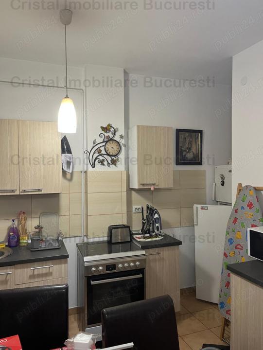 Inchiriez apartament 2 camere, zona Piata Unirii, aproape de metrou