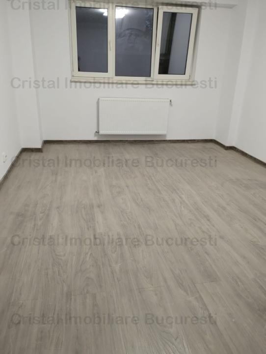 Apartament 2 camere, cu Centrala, la 3 minute de metrou Aparatorii Patriei.