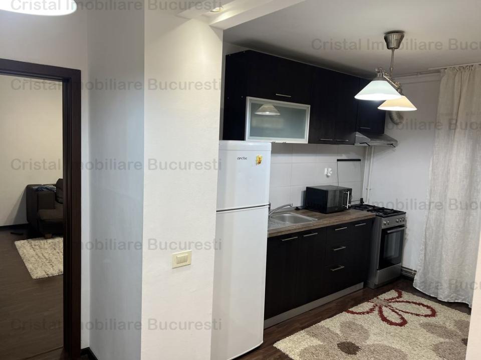 Inchiriez apartament 2 camere, zona Nerva Traian pe o strada adiacenta