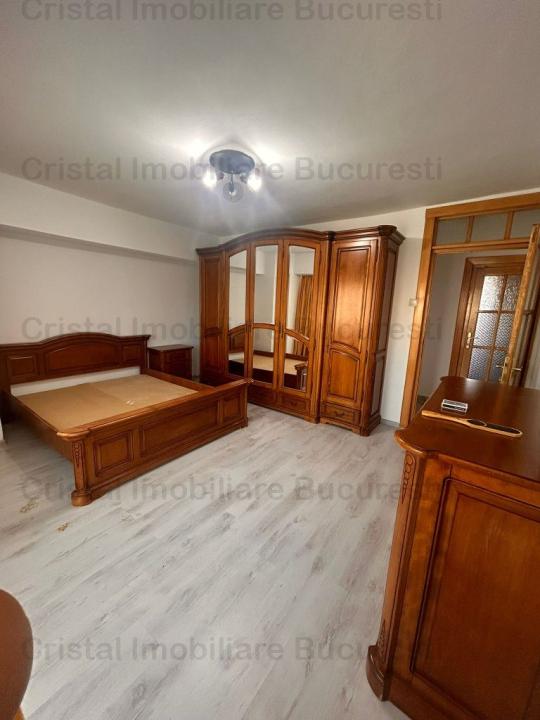 Inchiriez apartament 3 camere, zona Piata Alba Iulia