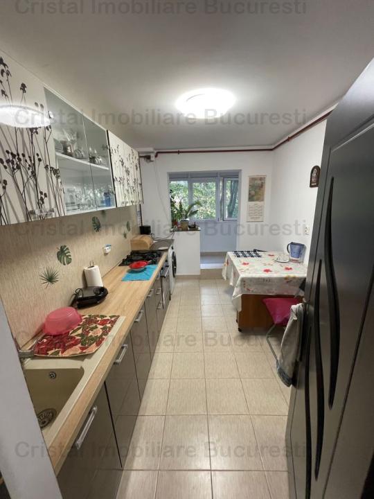 Apartament 4 camere, suprafata generosa, posibilitatea de a se monta centrala