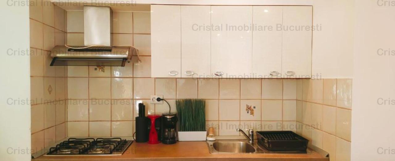 Inchiriez apartament 2 camere zona Unirii la 6 minute de metrou