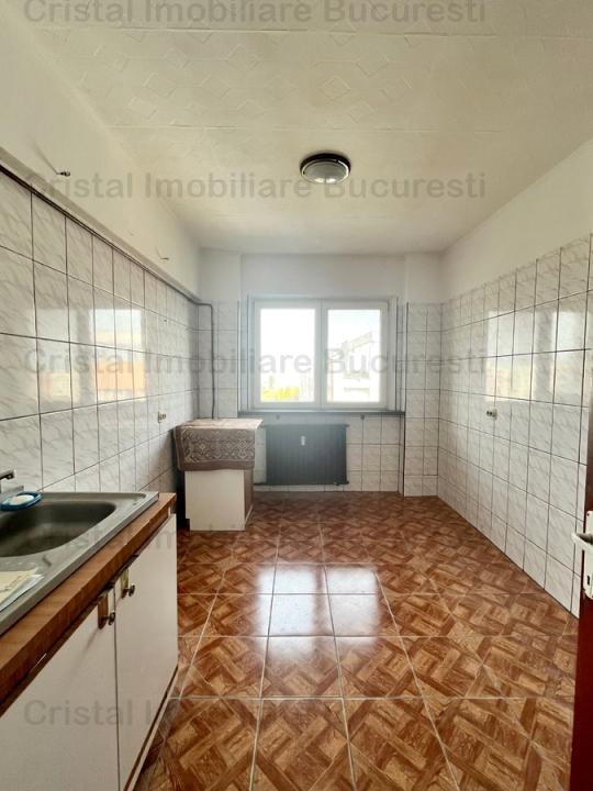 Apartament 3 camere Bld. Obregia. 