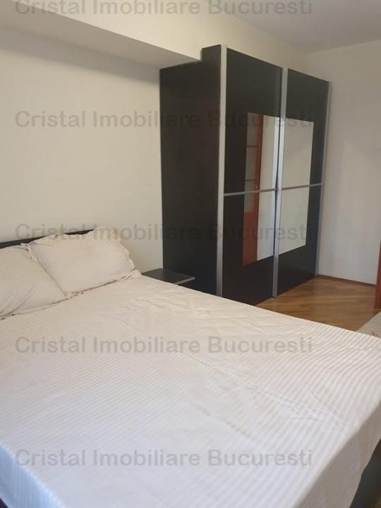 Inchiriez apartament 3 camere, pe Bulevardul Unirii