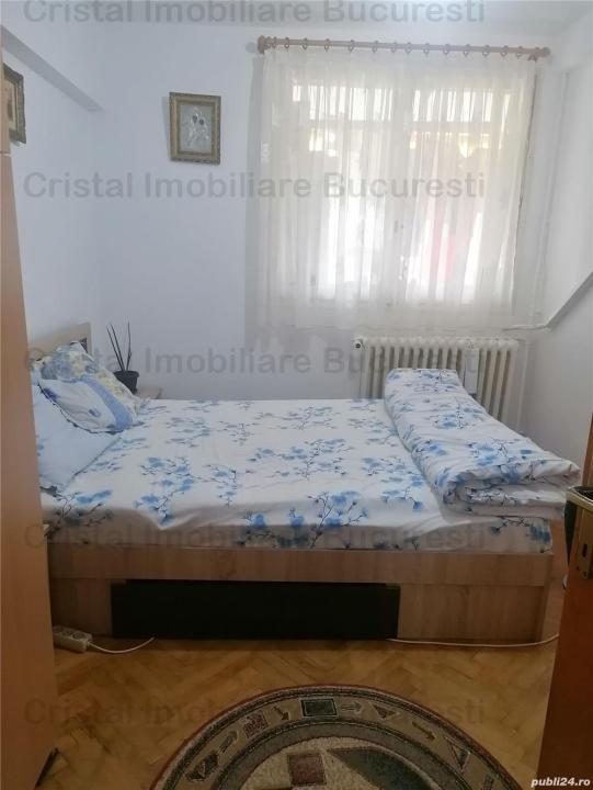  Vand apartament decomandat cu 3 camere, Titan, IOR