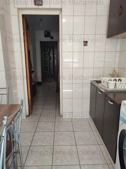 Inchiriez apartament 2 camere in zona 1 Decembrie 