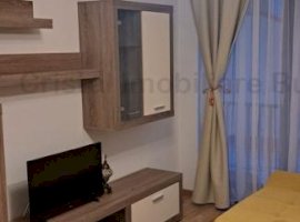 Inchiriez apartament 2 camere, zona Unirii, cu loc de parcare si centrala proprie