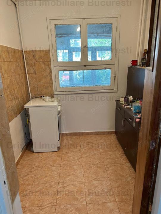 Apartament decomandat 3 camere, 63 mp, zugravit, balcon, Salajan, imediat pe Prevederii