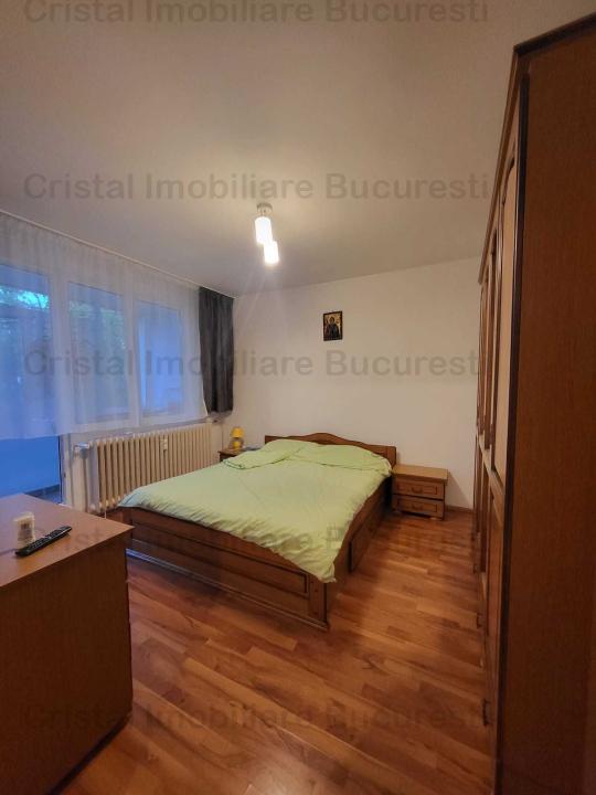 Apartament 4 camere, cartier Berceni, Sector 4. 