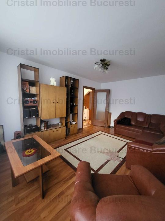 Apartament 4 camere, cartier Berceni, Sector 4. 