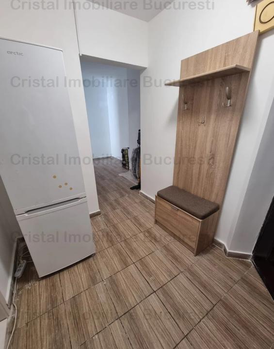 Apartament 3 camere, confort 1, parter 8, situat în bloc civilizat, scara curata cu interfon, zona S