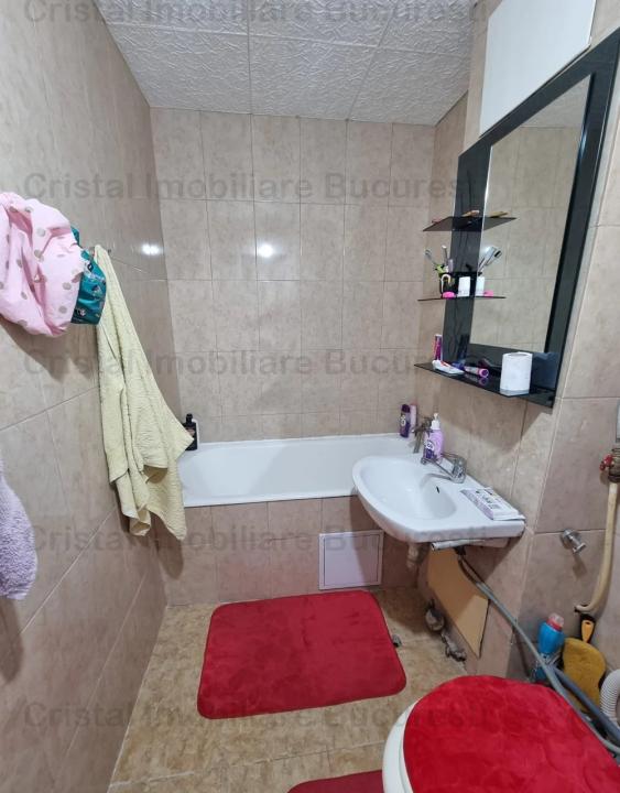 Apartament 3 camere, confort 1, parter 8, situat în bloc civilizat, scara curata cu interfon, zona S