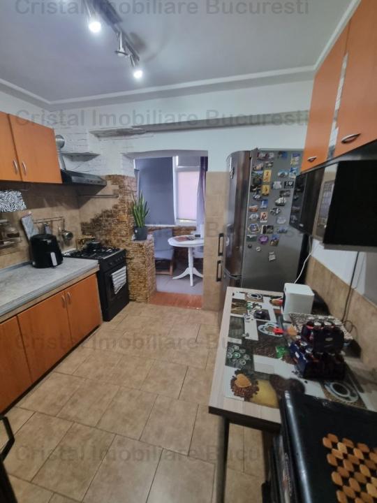 Apartament 3 camere, zona Iuliu Maniu