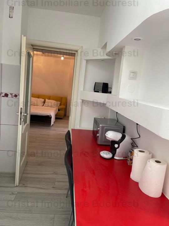 Inchiriez apartament 2 camere, mobilat luxos, renovat, zona Unirii