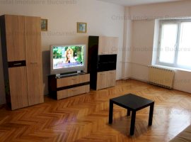 Inchiriez apartament 3 camere zona Unirii, decomandat, mobilat si utilat modern