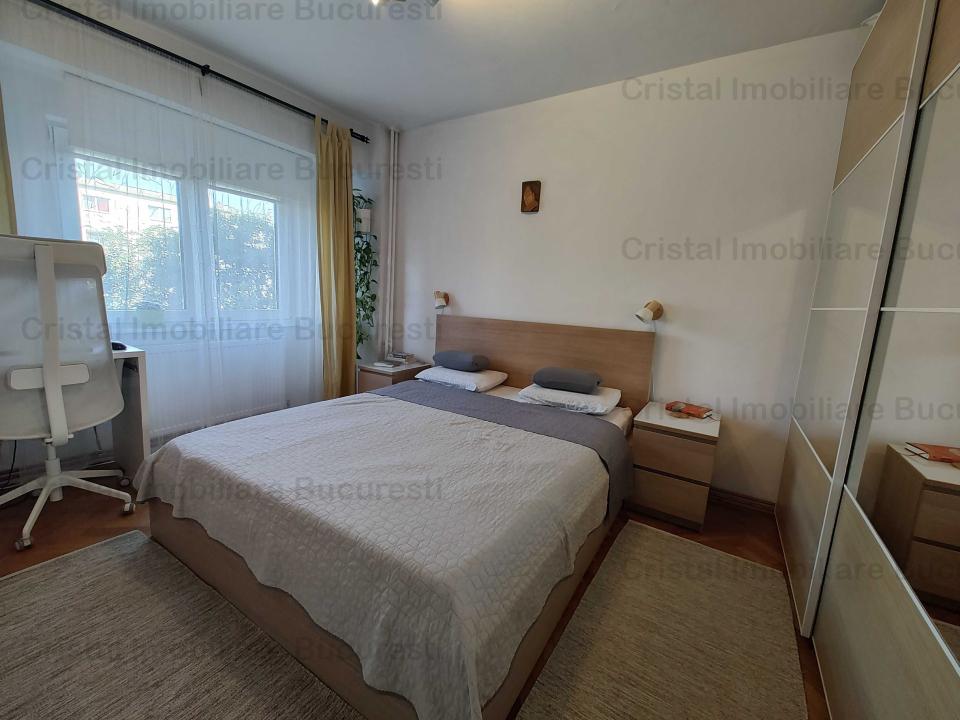 Apartament luminos 3 camere, Parcul Tineretului, Lumea Copiilor, zona Pridvor.