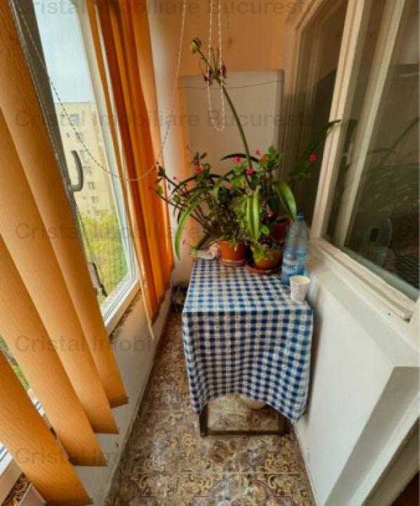 Apartament 2 camere de vanzare Drumul Taberei ,metrou Constantin Brancusi