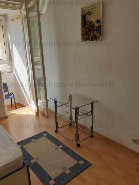 Apartament 3 camere, Zona Dimitrie Cantemir. 