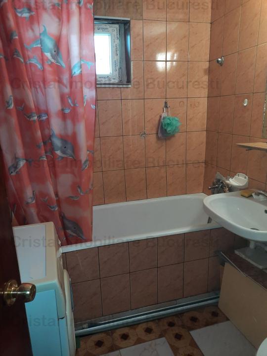 Apartament 3 camere , spatios, geam la baie, 600 m metrou Dristor