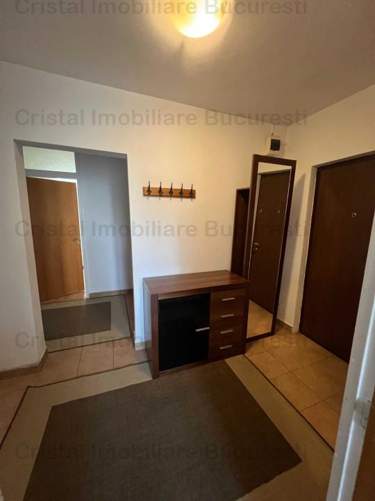 Inchiriez apartament 3 camere, zona Nerva Traian