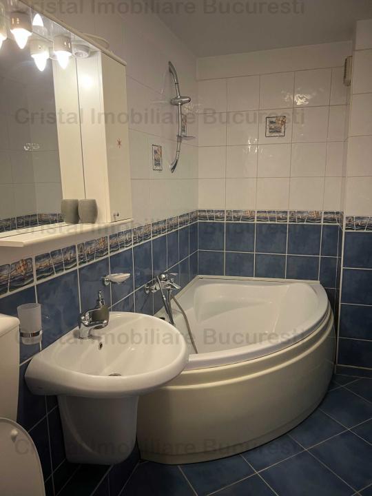 Inchiriez apartament 3 camere, zona Nerva Traian