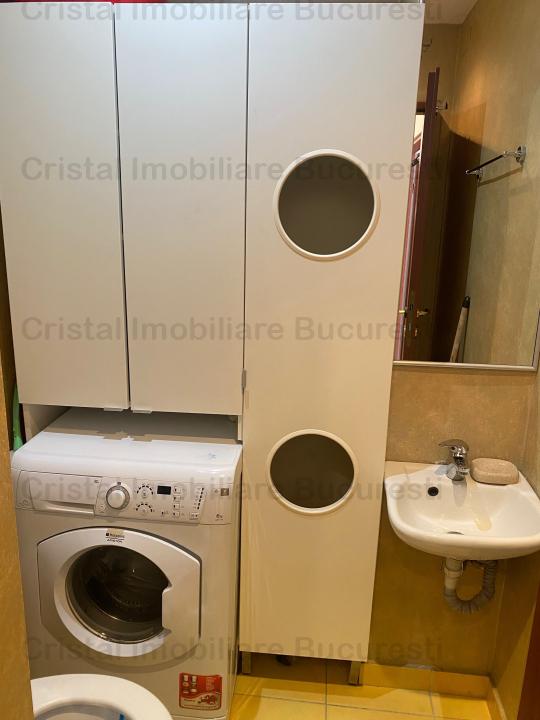 Inchiriez apartament 3 camere, zona Piata Muncii, cu loc de parcare