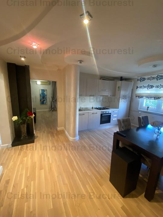 Inchiriez apartament 3 camere, zona Piata Muncii, cu loc de parcare