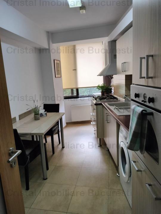 Inchiriez apartament cu 2 camere, zona Nerva Traian, cu centrala si loc de parcare