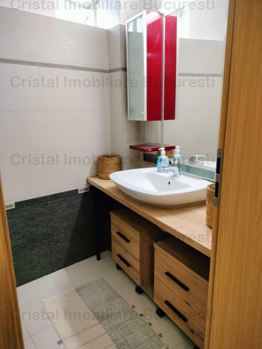 Inchiriez apartament cu 2 camere, zona Nerva Traian, cu centrala si loc de parcare