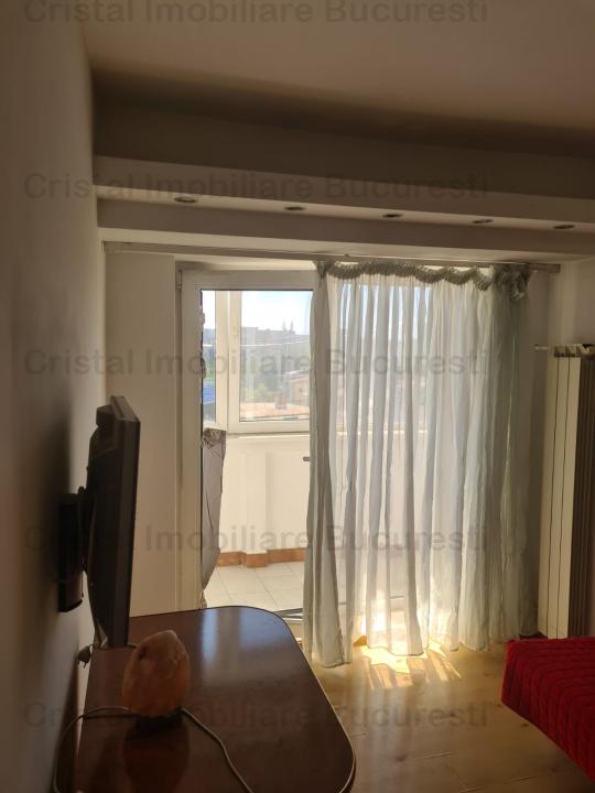 Inchiriez apartament 3 camere, zona Piata Alba Iulia, petfriendly