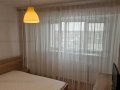 inchiriez apartament de 2 camere in zona 1 Decembrie 