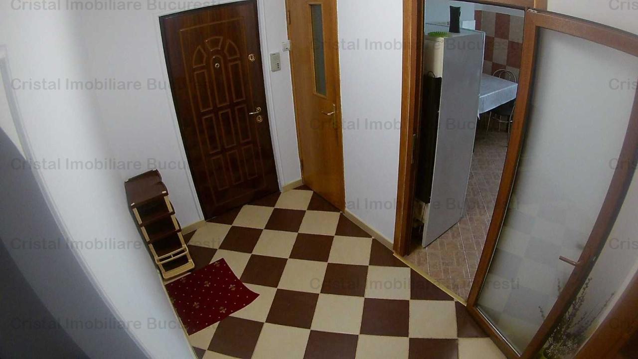 Inchiriez apartament 3 camere in zona 1 Decembrie 1918