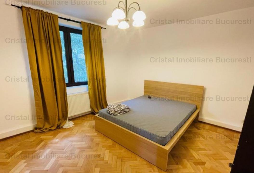 Vand apartament 2 camere Unirii